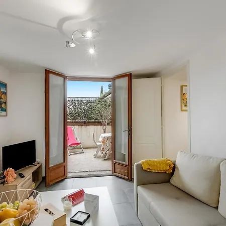 Appartement Between Mountain And Sea - Happy