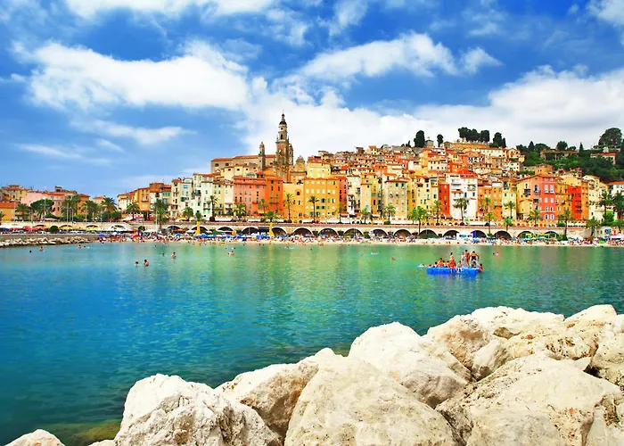 Between Mountain And Sea - Happy * Menton